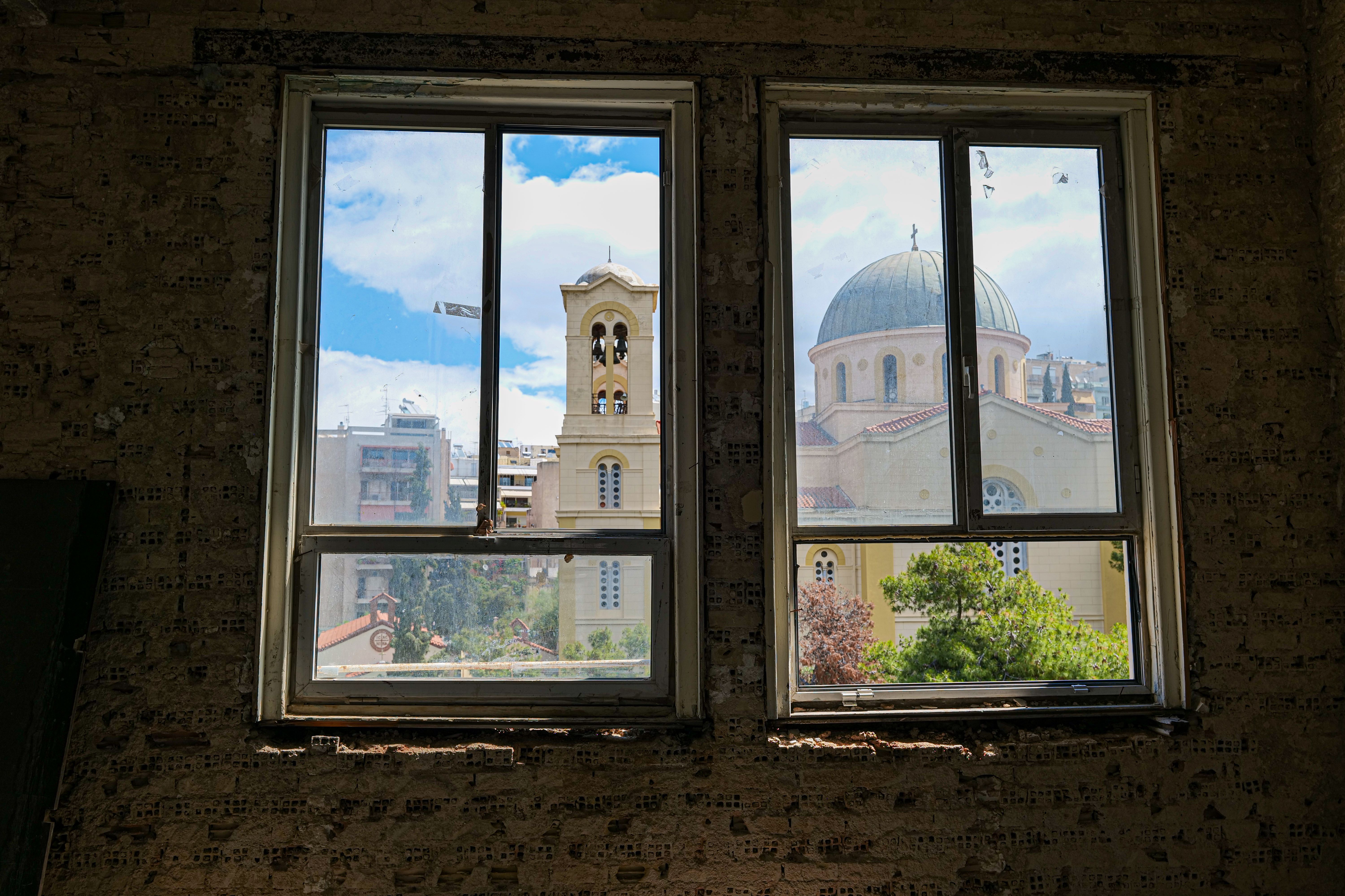 Το Καλλιτεχνικό Γυμνάσιο βρίσκει στέγη στο εμβληματικό διατηρητέο των Εξαρχείων – Φωτορεπορτάζ της «Κ»-7