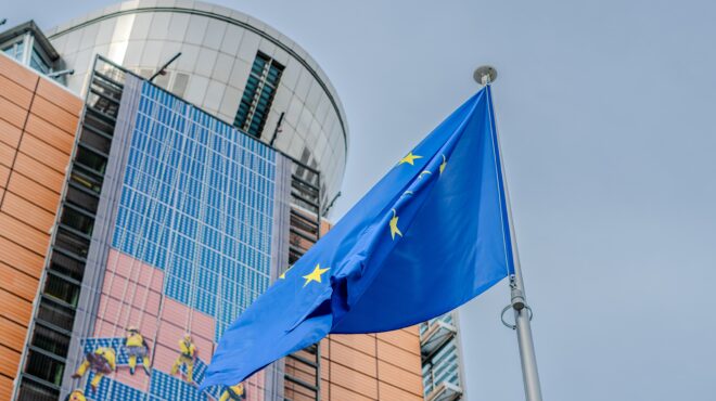 εμπορικός-πόλεμος-η-ε-ε-εξετάζει-αύξησ-563590492