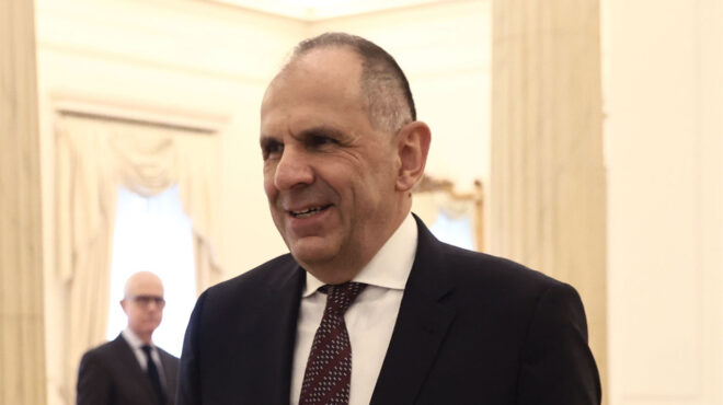 τηλεφωνική-επικοινωνία-γεραπετρίτη-563589484