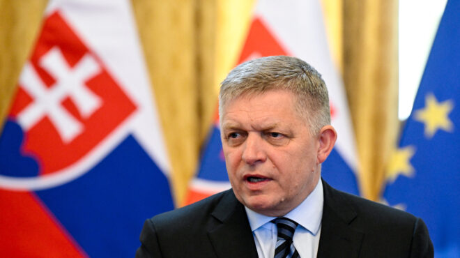 σλοβακία-ο-φίτσο-ψάχνει-τρόπο-για-να-φτ-563601439