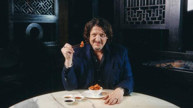 jay-rayner-μια-κουβέντα-με-τον-θρυλικό-βιτριο-563601577