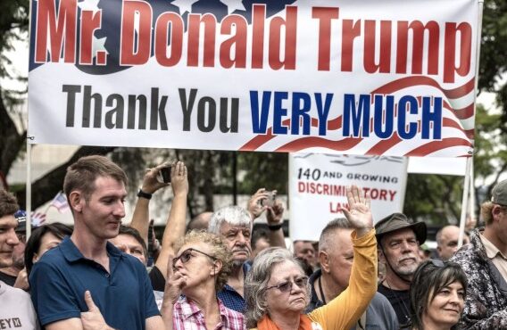 kαθ-οδόν-προς-τις-ηπα-οι-πρώτοι-λευκοί-563607658