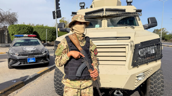 λιβύη-νέες-μάχες-ανάμεσα-σε-ένοπλες-ομ-563612875