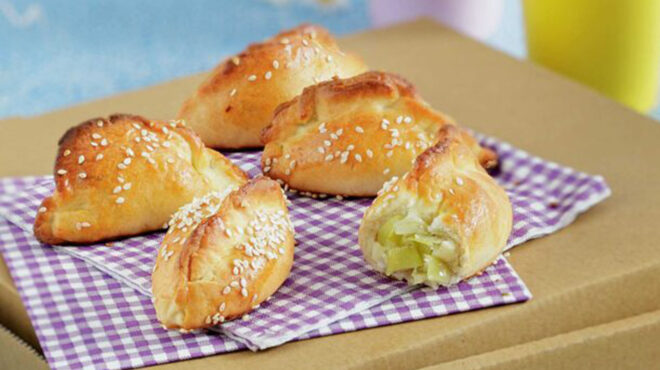 mπουρεκάκια-με-δύο-γεμίσεις-βήμα-βήμα-563608927