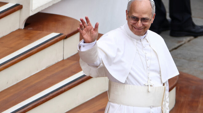 επικοινωνία-μελόνι-πάπα-λέοντα-το-563624059