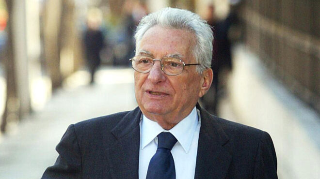 αρθρο-αλέξανδρου-μαλλιά-στην-κ-ο-υπο-563596909