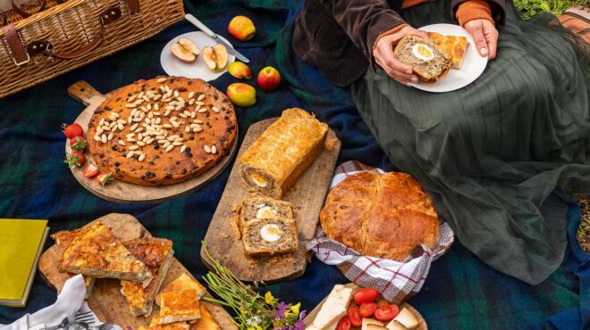 πικινίκι-στο-δάσος-με-κορφιάτικες-π-563603605