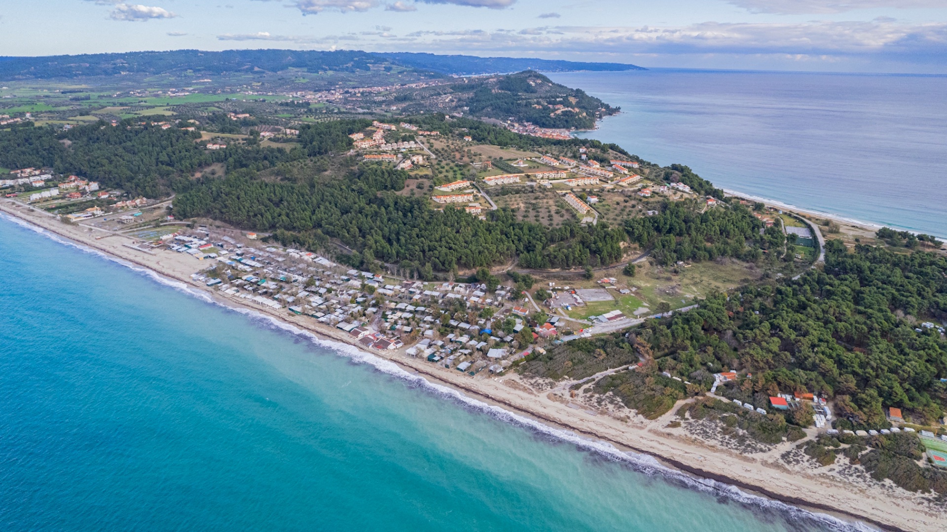 Ενδιαφέρον από 11 επενδυτικά σχήματα για το camping Ποσειδίου-1