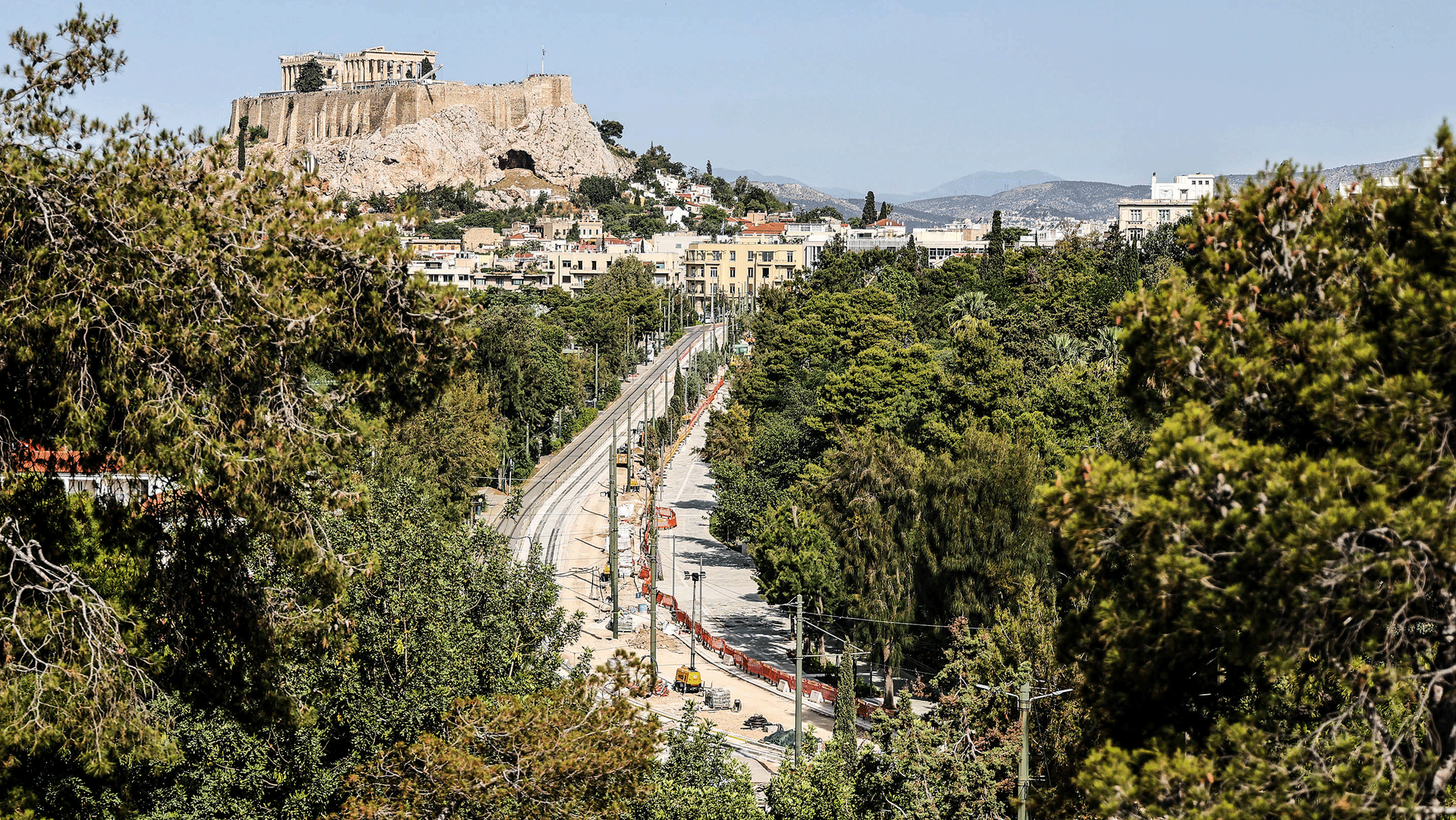 από-το-ιπτάμενο-παπούτσι-στην-επίγεια-563631376