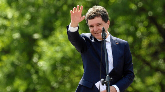 ρουμανία-ο-φιλοευρωπαίος-νικούσορ-ντ-563632360