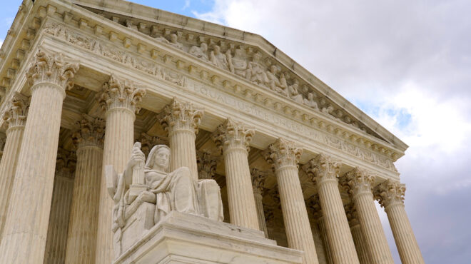 ηπα-ανώτατο-δικαστήριο-υπέρ-απελάσεω-563626501