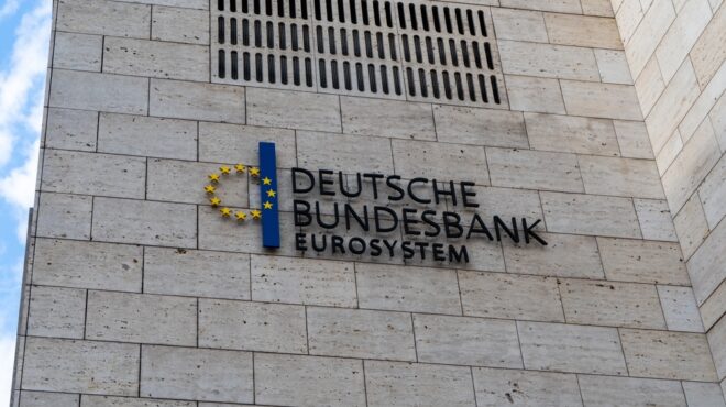 απότομο-φρένο-στις-αυξήσεις-μισθών-563626273