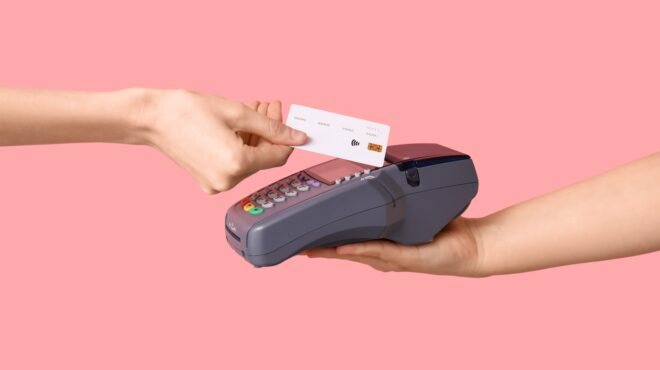 κάρτες-για-πληρωμές-χωρίς-σύνδεση-στι-563599624