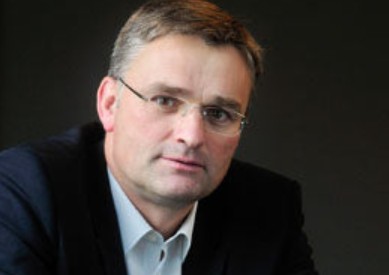 γερμανία-ο-στέφαν-κορνέλιους-της-suddeutsche-zeitung-563590846