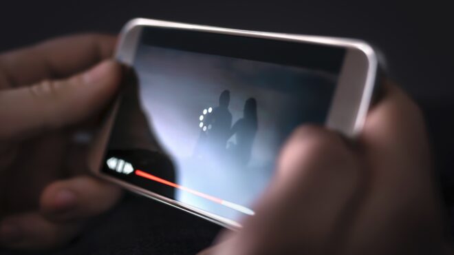 βουτιά-στις-μετοχές-των-υπηρεσιών-streaming-563595970