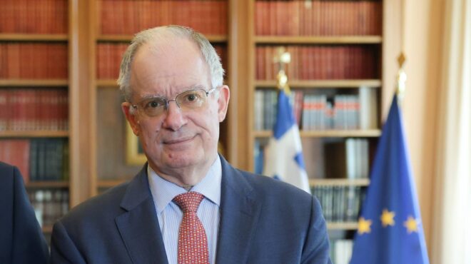 κων-τασούλας-πέτρος-μολυβιάτης-μία-σο-563594497