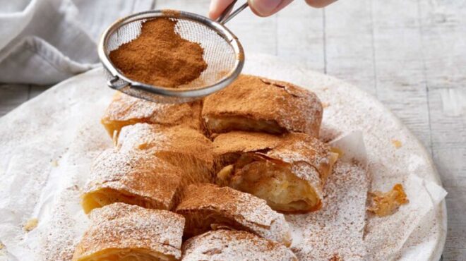 vegan-μπουγάτσα-563630977