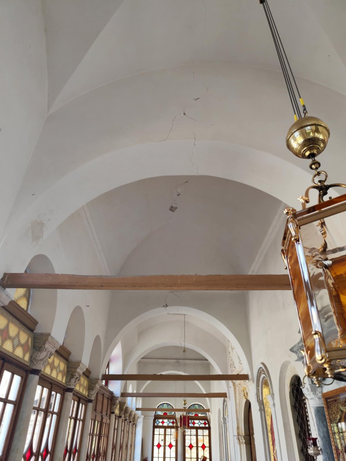 Σεισμός στο Αγιο Ορος: Η ανακοίνωση του ΥΠΠΟ για την καταγραφή των ζημιών-1