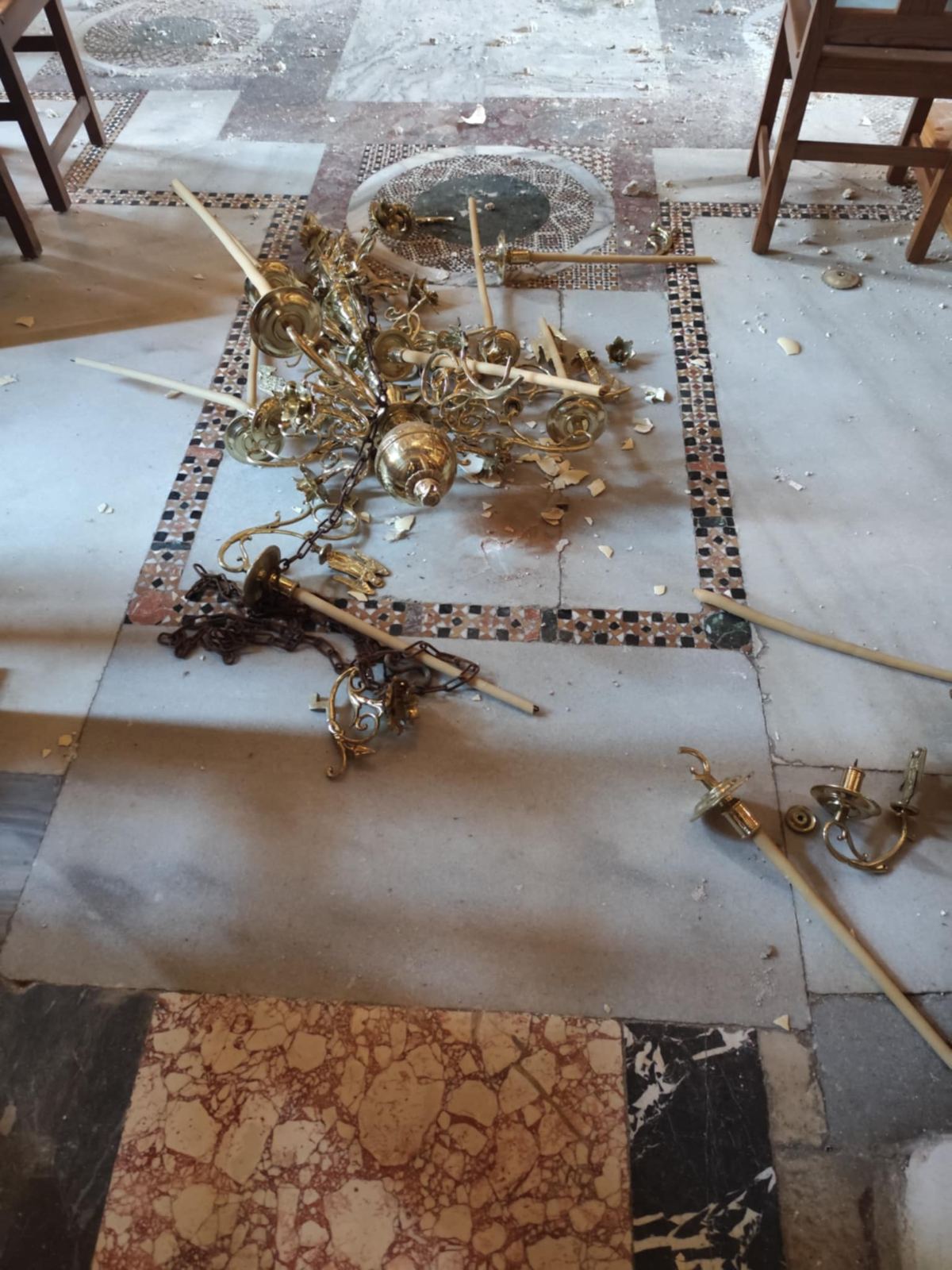 Σεισμός στο Αγιο Ορος: Η ανακοίνωση του ΥΠΠΟ για την καταγραφή των ζημιών-3