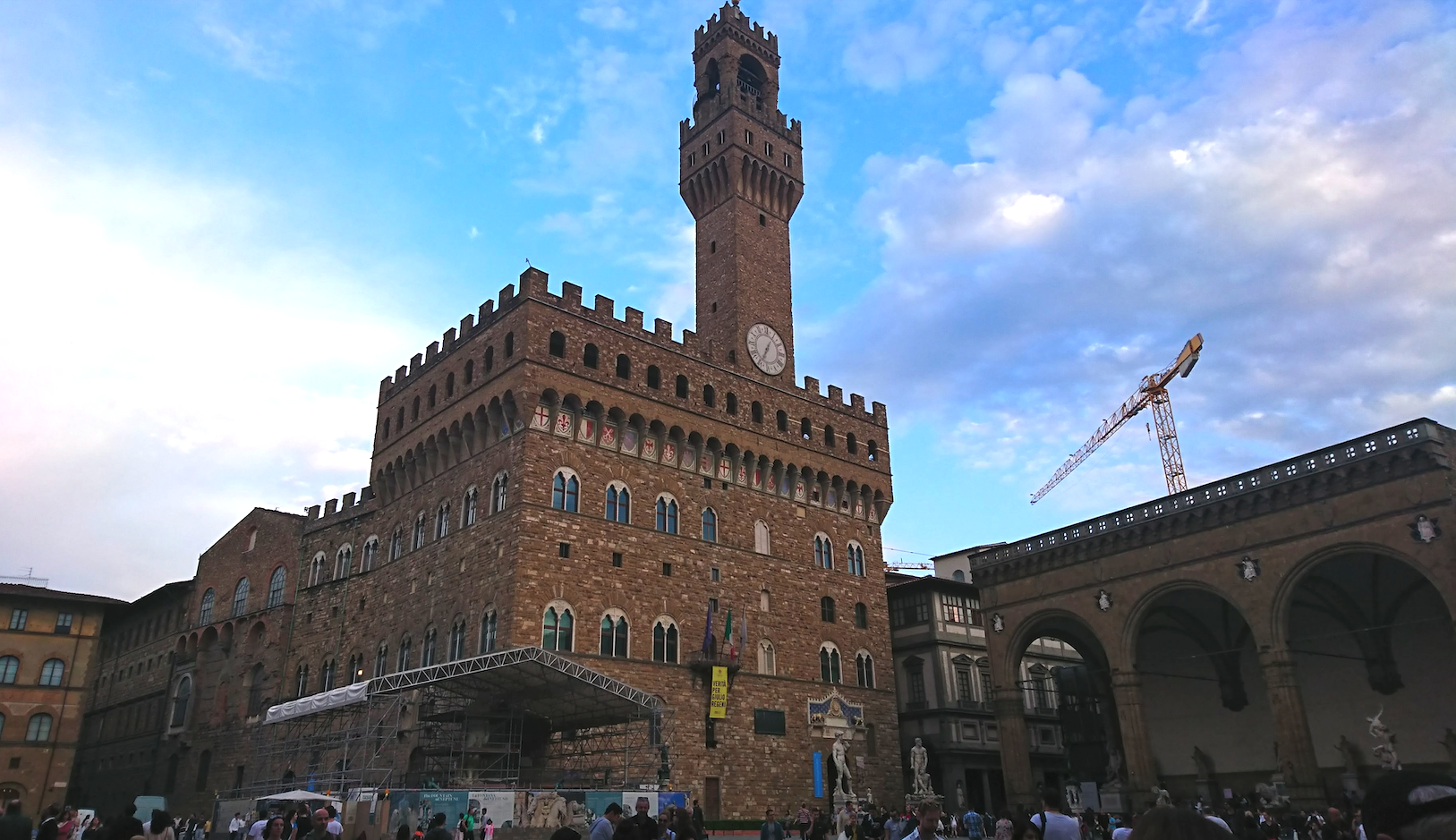 Η Φλωρεντία πανηγυρίζει την απόσυρση του γερανού «τέρατος» μετά από 20 χρόνια-1