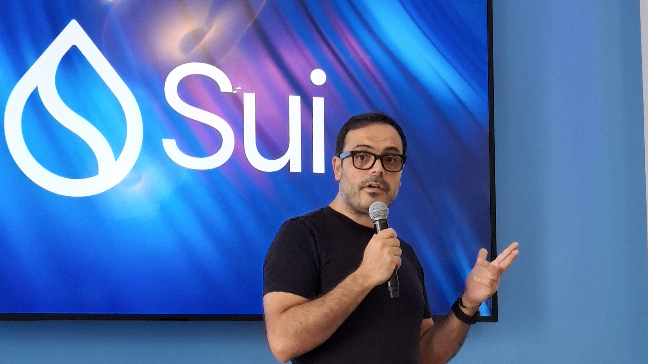 Κρίστιαν Τόμσον: Γιατί η Sui ποντάρει στην Ελλάδα-3