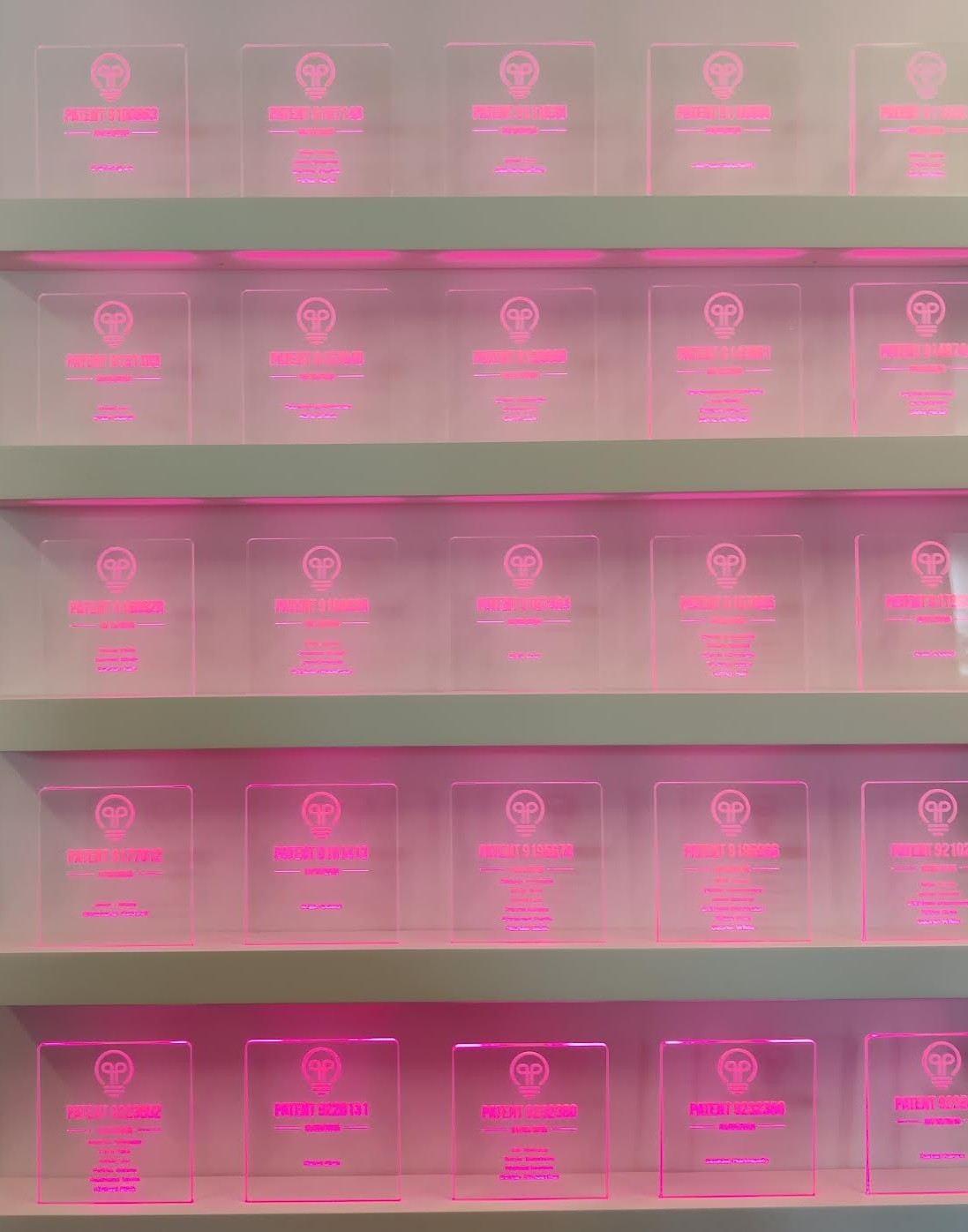 Η «Κ» στο αρχηγείο της T-Mobile US: Η «ναυαρχίδα» του Ομίλου Telekom έχει ελληνικές ρίζες-5