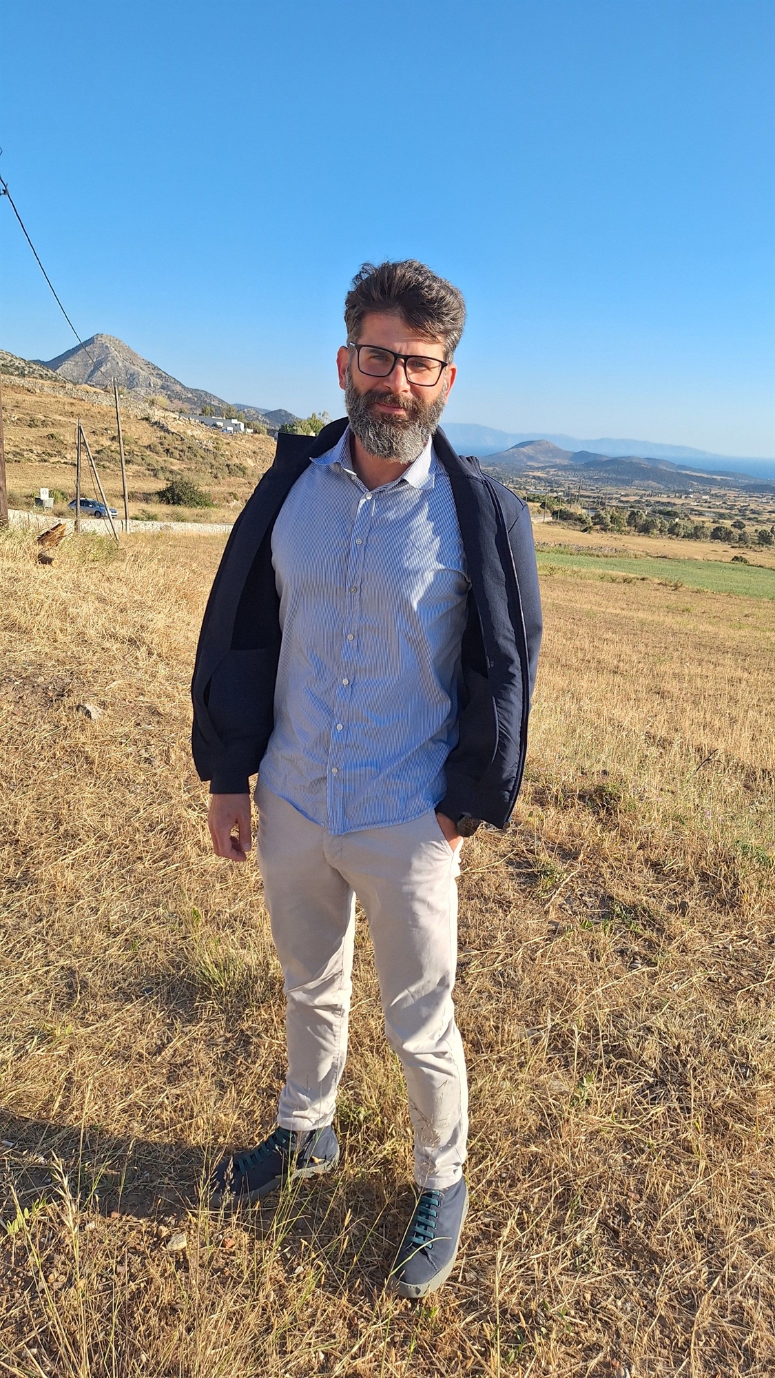 «Ενα ένα τα χωράφια χτίζονται»-5