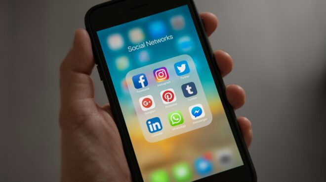 ιταλία-τέλος-τα-κινητά-για-τους-μαθητέ-563665465