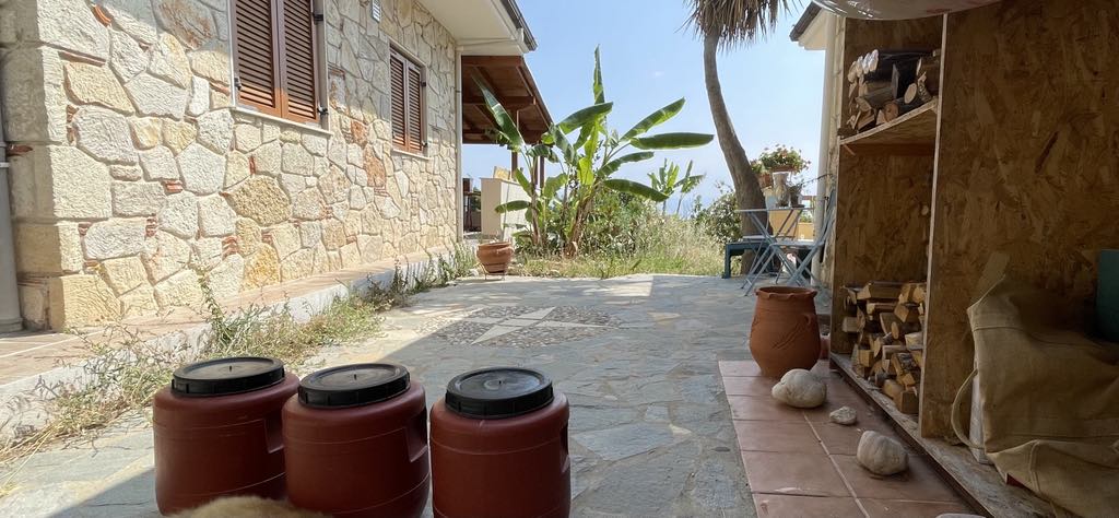 «Πίνουμε νερό από τη βρύση του διπλανού χωριού»-2