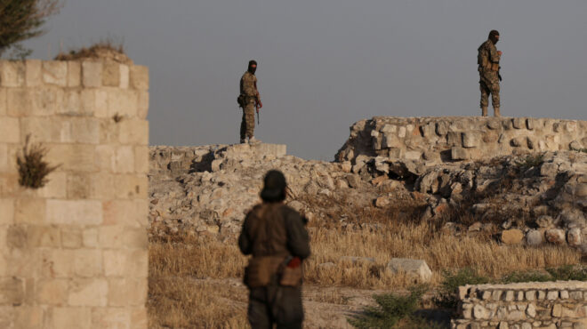 συρία-πρώην-τζιχαντιστές-στον-στρατό-563645284