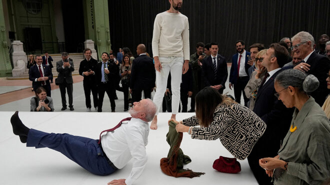 ακροβατικά-563652196