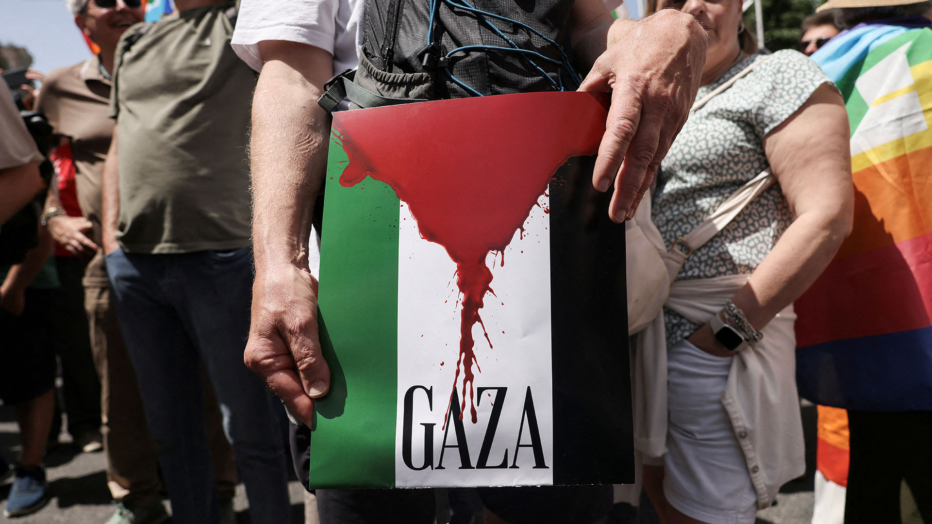 Ιταλία: Μαζική κινητοποίηση της αντιπολίτευσης υπέρ του άμαχου πληθυσμού της Γάζας-1