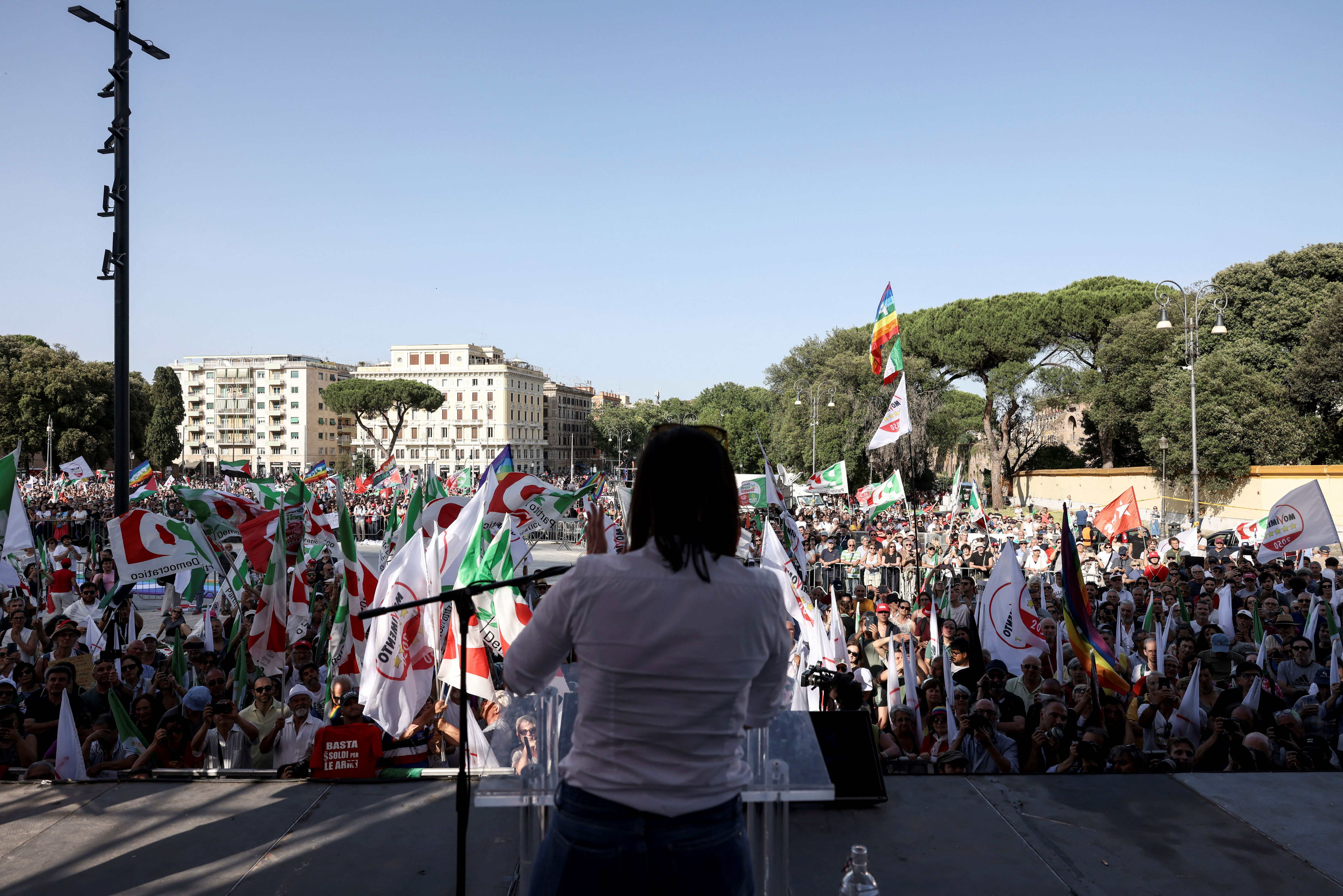 Ιταλία: Μαζική κινητοποίηση της αντιπολίτευσης υπέρ του άμαχου πληθυσμού της Γάζας-2