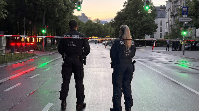 επίθεση-με-μαχαίρι-στο-μόναχο-τουλάχι-563654764