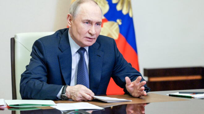 η-μόσχα-προτείνει-λύση-για-το-ουράνιο-τ-563658859