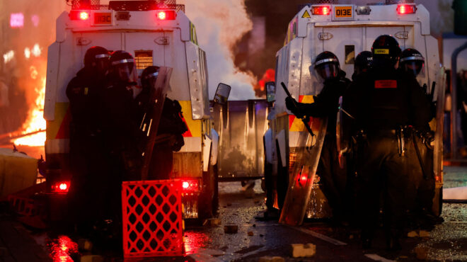 επεισόδια-στη-βόρεια-ιρλανδία-και-επι-563658475