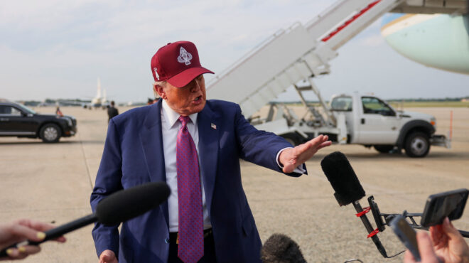 ο-τραμπ-ανακοίνωσε-εμπορική-συμφωνία-563658340