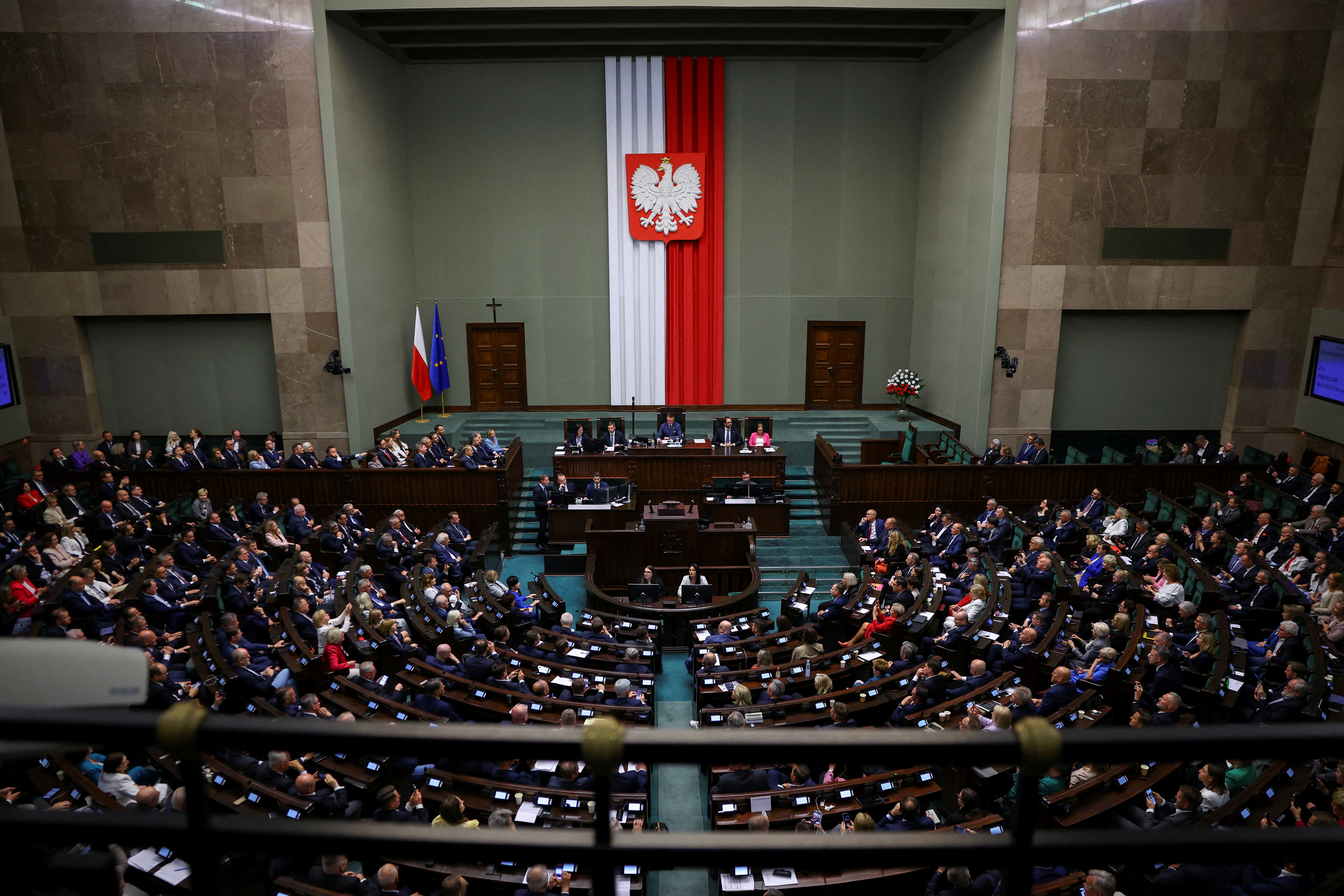 Πολωνία: Η κυβέρνηση Τουσκ πήρε ψήφο εμπιστοσύνης από τη Βουλή-1