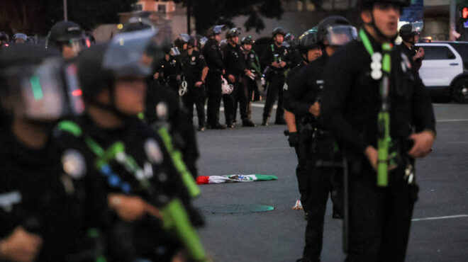 λος-αντζελες-οι-πεζοναύτες-μπαίνουν-σ-563658652