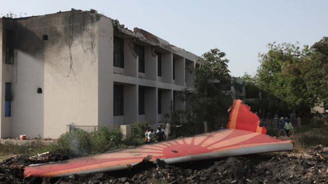 ινδία-εκατόμβη-νεκρών-από-την-πτώση-το-563660044