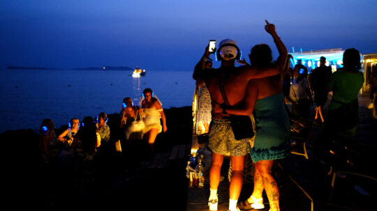 «Tourists go home»: Συντονισμένες διαδηλώσεις κατά του υπερτουρισμού σε Ισπανία, Πορτογαλία και Ιταλία