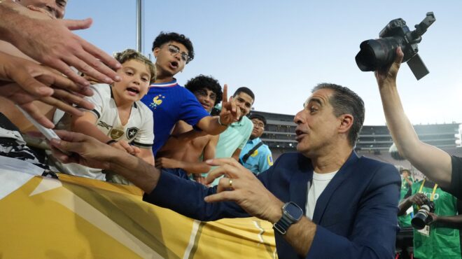 ο-ρενάτο-πάιβα-λατρεύει-να-κατακτά-προ-563672740