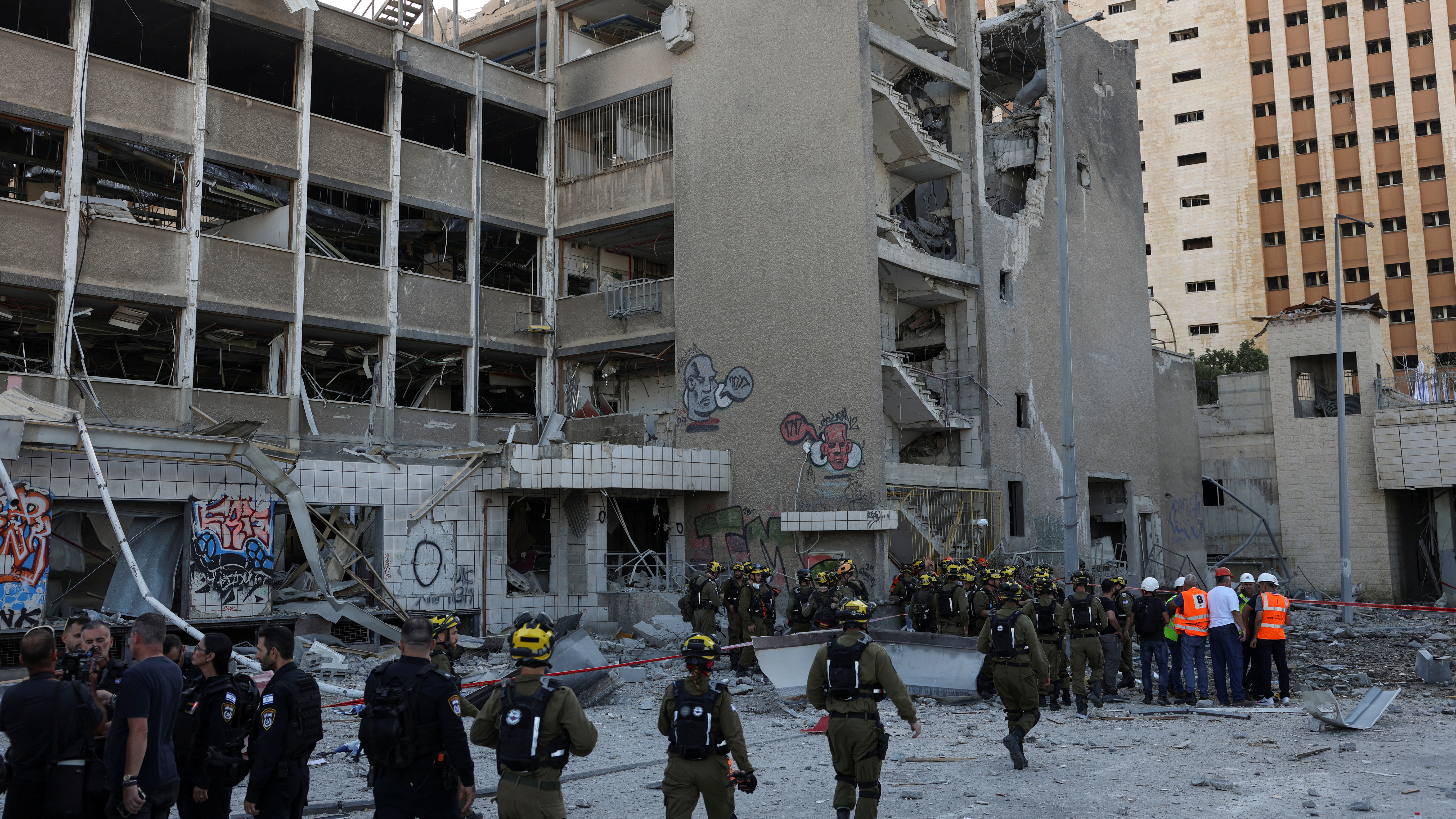 Πόλεμος Ισραήλ – Ιράν: Αργή διπλωματία στη σκιά των πυραύλων-1