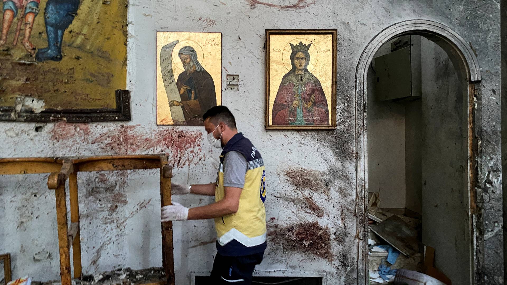 Συρία: Το Ισλαμικό Κράτος «βλέπουν» οι Αρχές πίσω από την επίθεση στην ελληνορθόδοξη εκκλησία – Τουλάχιστον 22 νεκροί-3