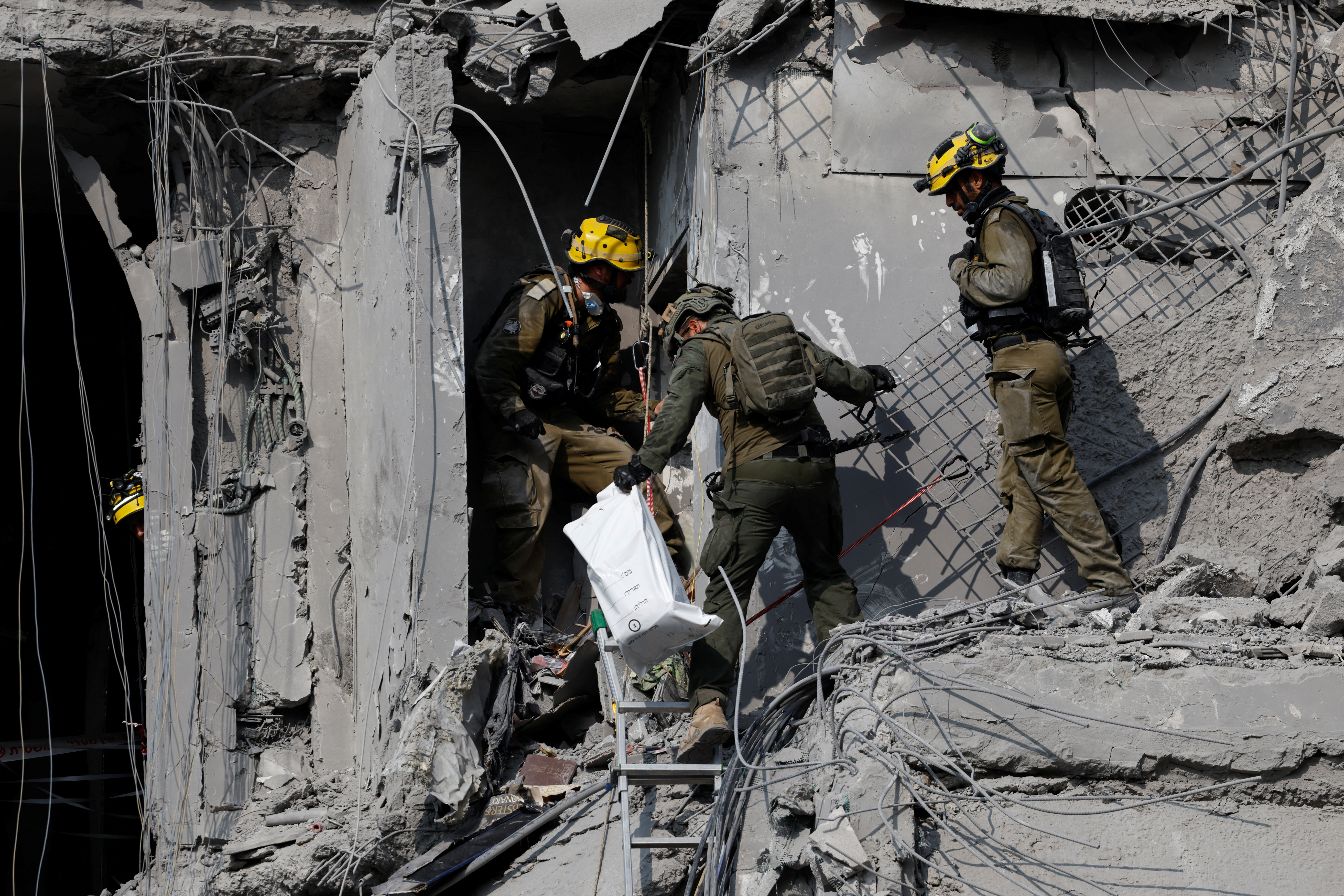 Ισραήλ: Πέντε οι νεκροί από το ιρανικό πλήγμα στην Μπερ Σεβά-1