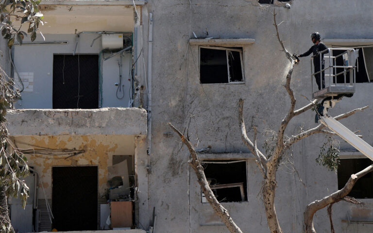 live-μέση-ανατολή-εύθραυστη-εκεχειρία-με-563679586