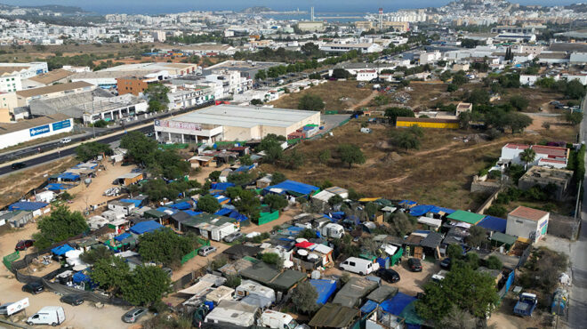 μια-παραγκούπολη-για-τα-πεντάστερα-563683810