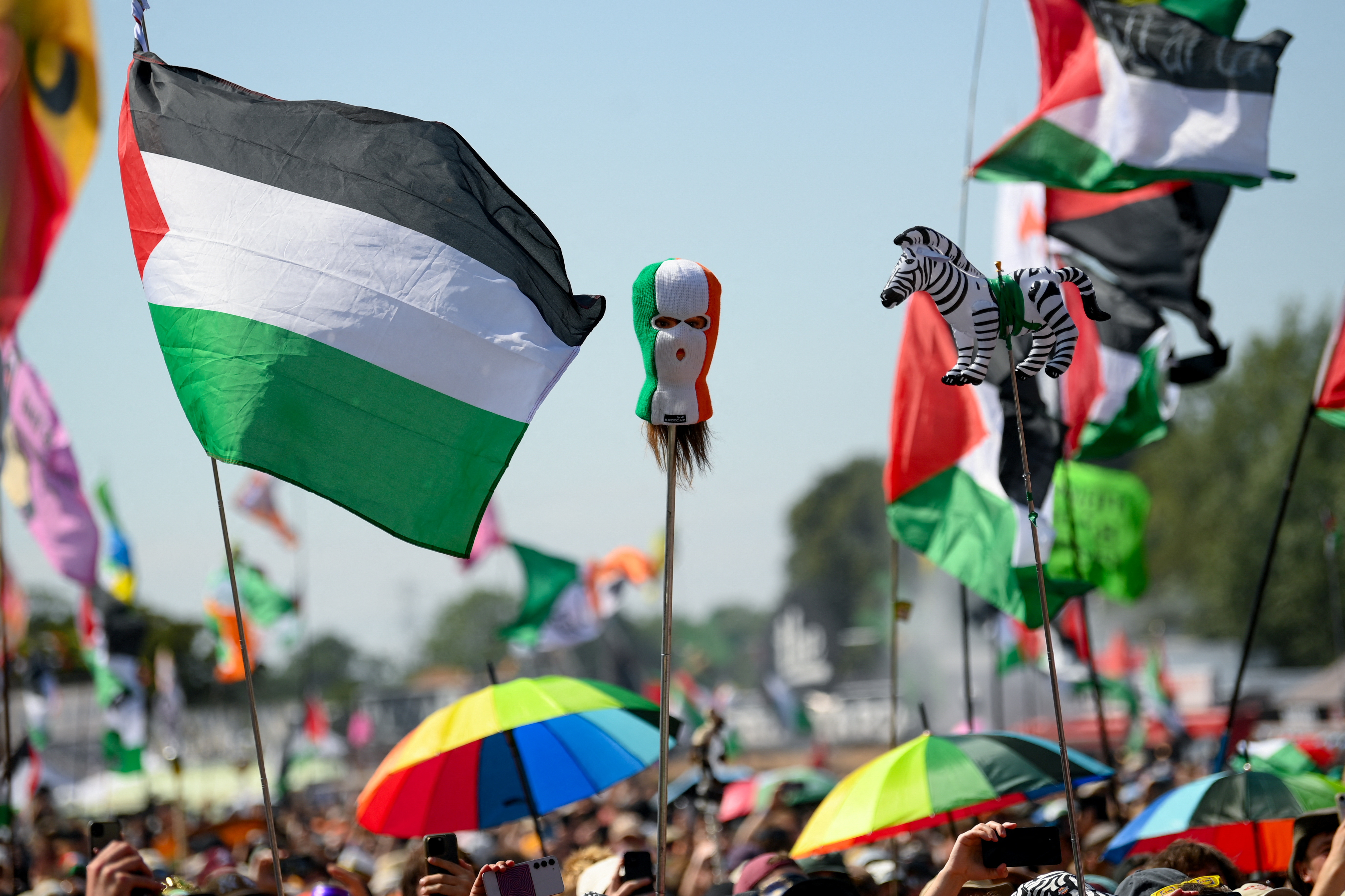 Βρετανία: Αντιδράσεις για τα αντι-ισραηλινά συνθήματα που ακούστηκαν στο Γκλάστονμπερι-2