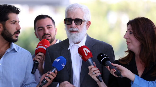 δικαιοσύνη-και-ευσεβής-πόθος-563688322