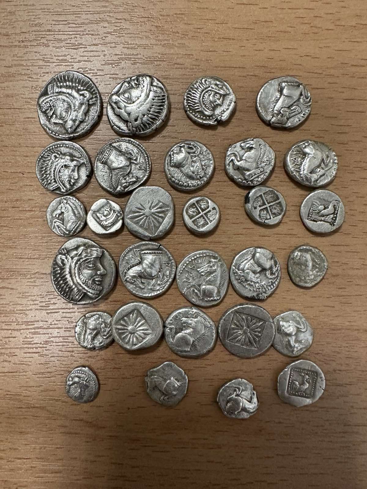 Βόρεια Ελλάδα: Αρχαιοκάπηλοι έκαναν ανασκαφές και έστελναν τους θησαυρούς σε οίκους δημοπρασιών-2